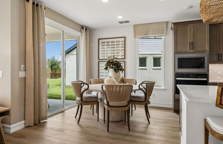 Representative furnished interior of a home built from the Harvard by Pulte Homes in Saddleside, Ponder (Image 9). Representative furnished interior of a home built from the Harvard by Pulte Homes in Saddleside, Ponder (Image 9).