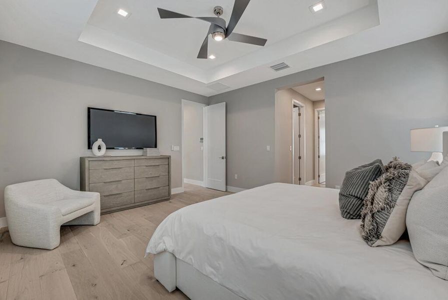 Furnished interior view inside a new home in Apex at Avenir, Palm Beach Gardens (Image 41).