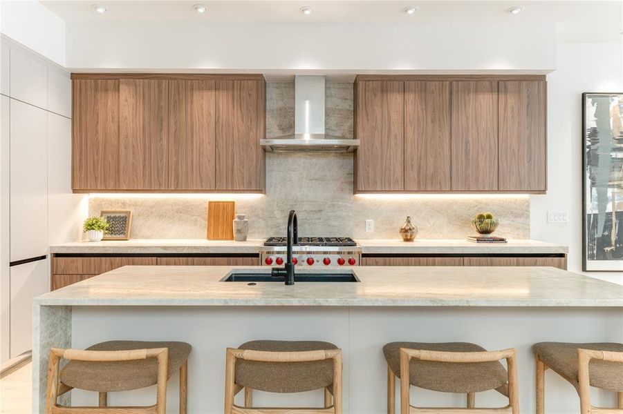Furnished interior view inside a new home in , Dallas (Image 8).