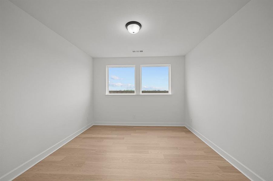 Spacious, unfurnished interior of a new home in Treeline, Justin (Image 18).