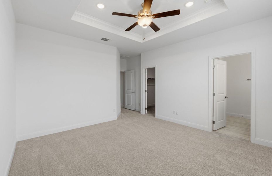 Spacious, unfurnished interior of a new home in Patterson Ranch, Georgetown (Image 36).