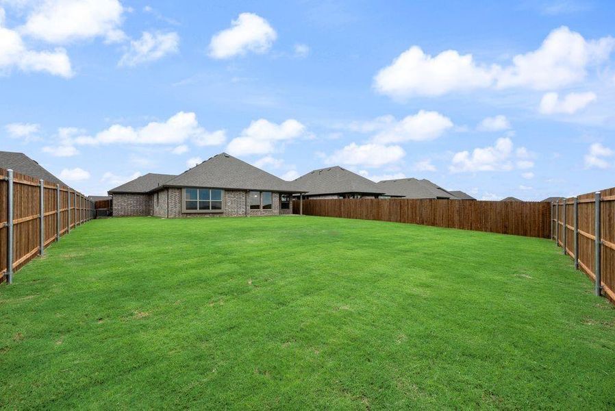 El Dorado-Concept 1660-257 Coronado Court-Backyard2-Risewell Homes