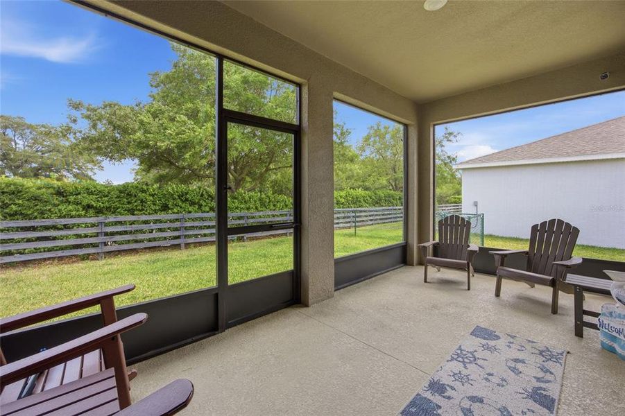 Exterior details and patio area of a home in JB Ranch, Ocala (Image 3).