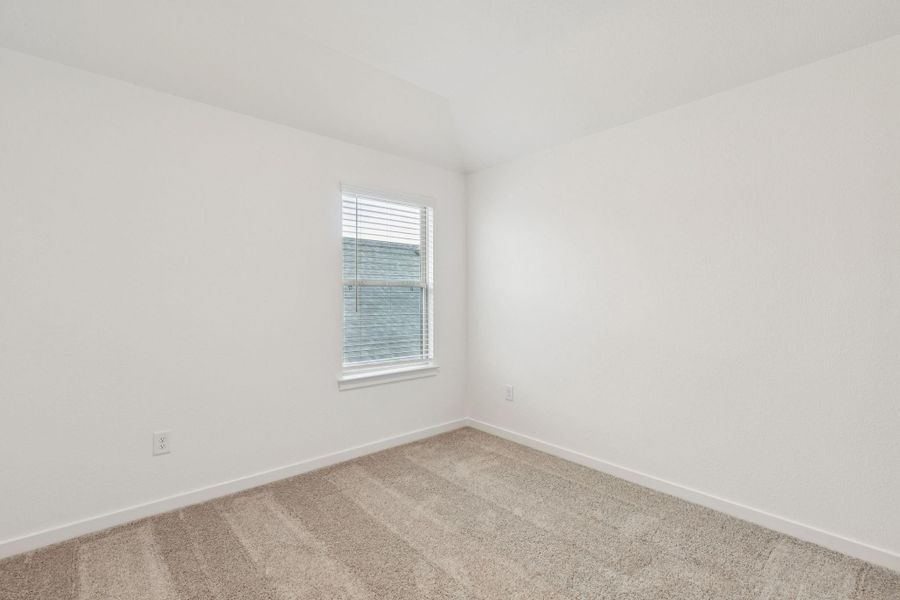 Spacious, unfurnished interior of a new home in Mavera, Conroe (Image 26).