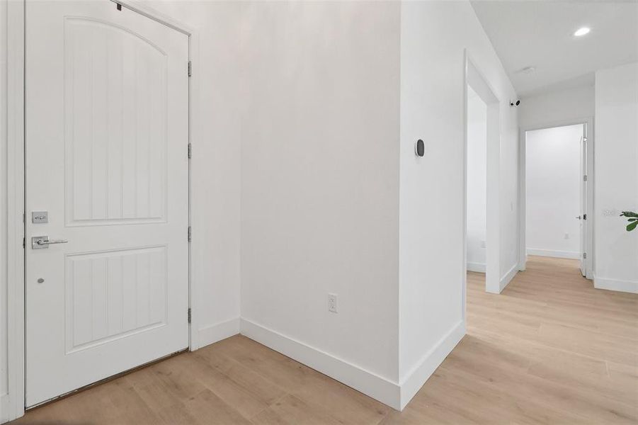 Spacious, unfurnished interior of a new home in , St. Cloud (Image 23).