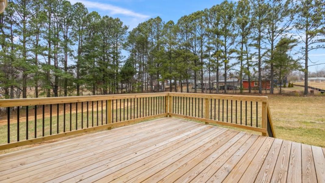 Exterior details and patio area of a home in Preserve at Carriage Cove, Oak Ridge (Image 28).