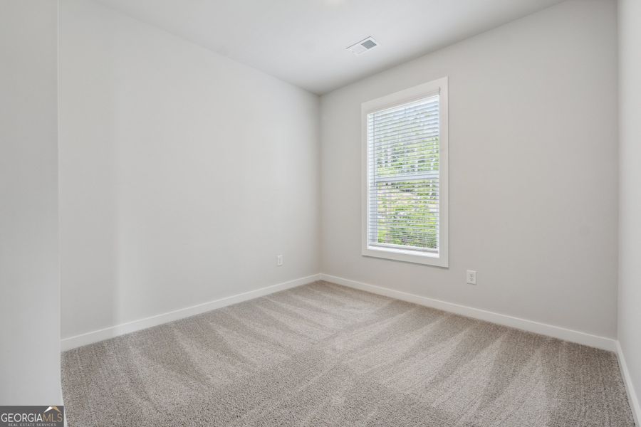 Spacious, unfurnished interior of a new home in The Park at Gainesville Township, Gainesville (Image 13).