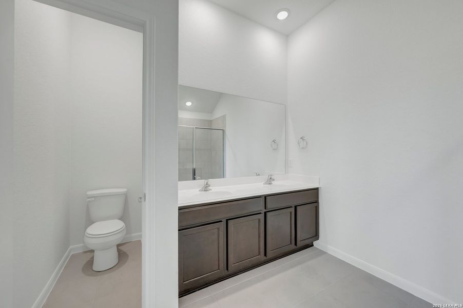 Furnished interior view inside a new home in Meadows at Clear Springs, New Braunfels (Image 6). Furnished interior view inside a new home in Meadows at Clear Springs, New Braunfels (Image 6).