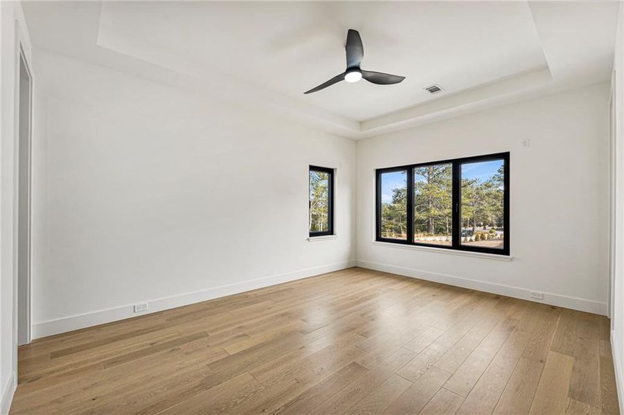 Spacious, unfurnished interior of a new home in , Suwanee (Image 23).