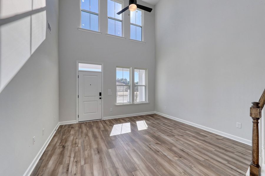 Spacious, unfurnished interior of a new home in Bally Castle, Murrells Inlet (Image 16).