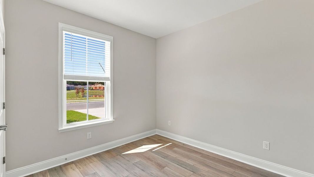 Spacious, unfurnished interior of a new home in Sun City Hilton Head, Bluffton (Image 32).