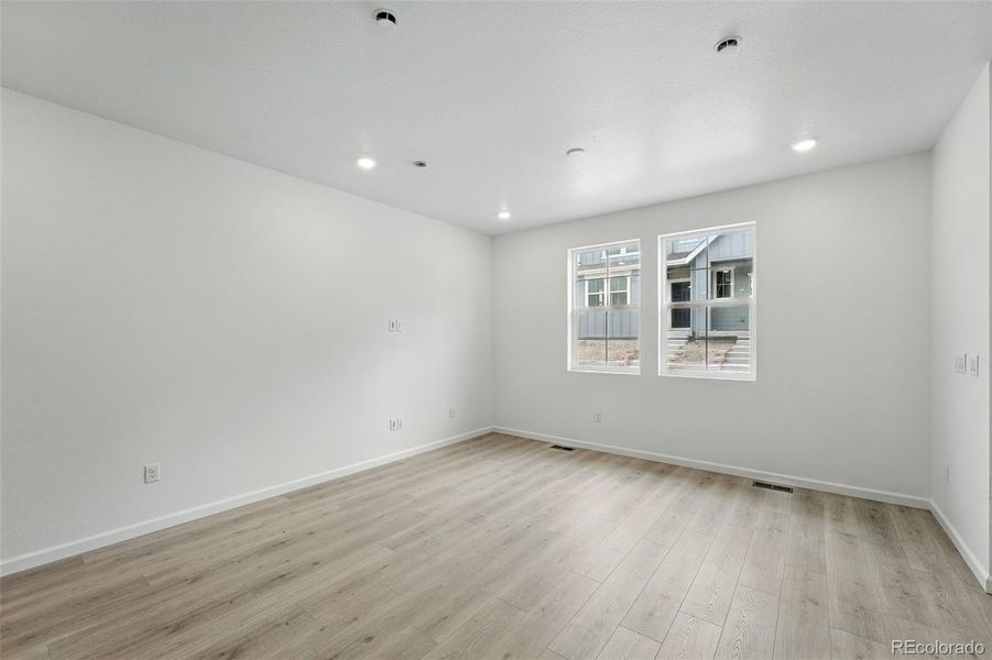 17115 W 91st Lane ~ Ready Now 17115 W 91st Lane ~ Ready Now