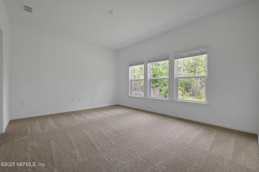 Spacious, unfurnished interior of a new home in , St. Augustine (Image 23).