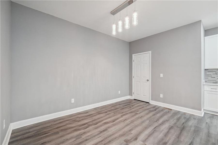 Spacious, unfurnished interior of a new home in , Mableton (Image 24).