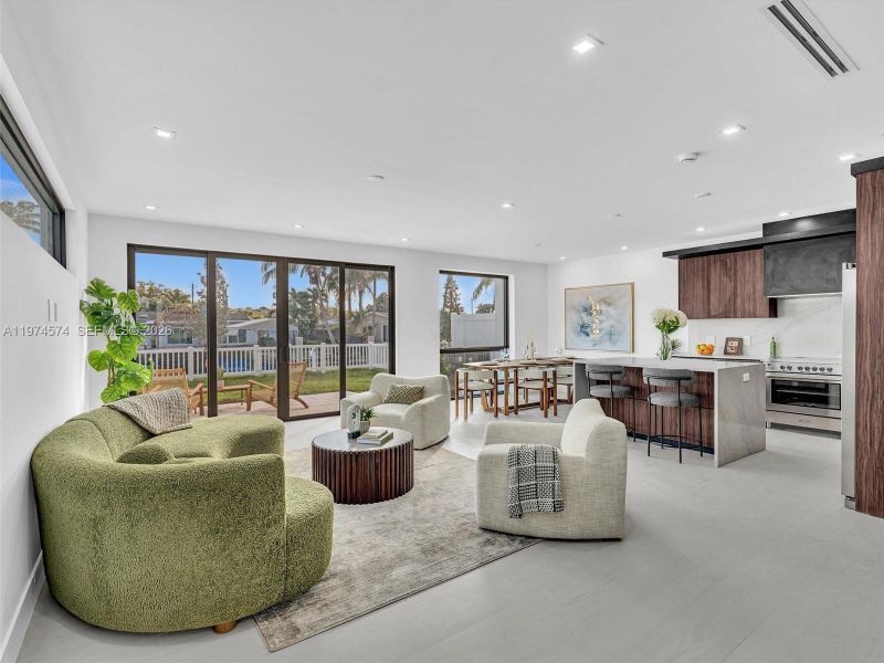 Image 81 of a home in .