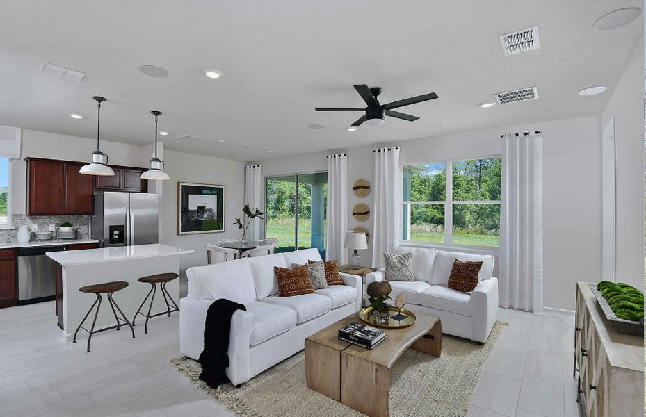 Representative furnished interior of a home built from the Browning by Pulte Homes in Evergreen, Thonotosassa (Image 8).