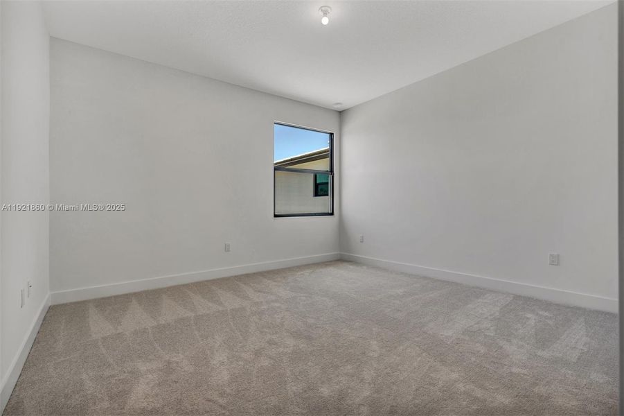 Spacious, unfurnished interior of a new home in , Boca Raton (Image 58). Spacious, unfurnished interior of a new home in , Boca Raton (Image 58).