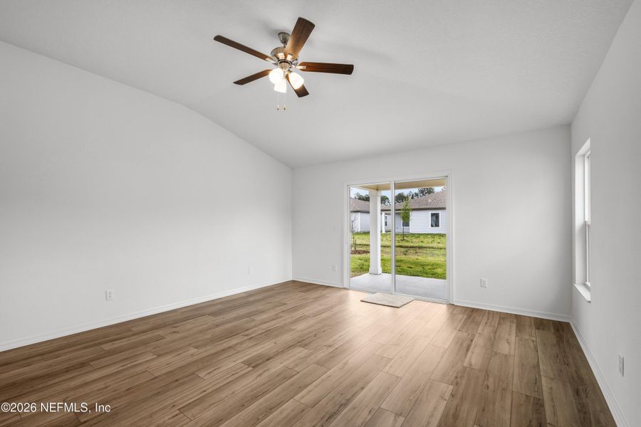 Spacious, unfurnished interior of a new home in Westport Landing, Jacksonville (Image 32).