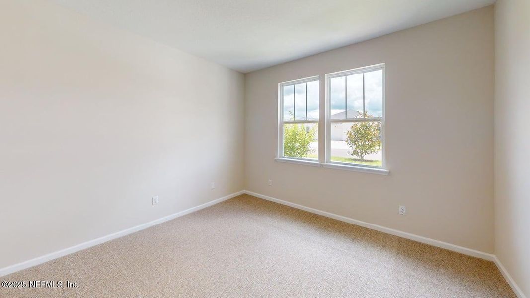 Spacious, unfurnished interior of a new home in Lakes at Bella Lago, Green Cove Springs (Image 10).
