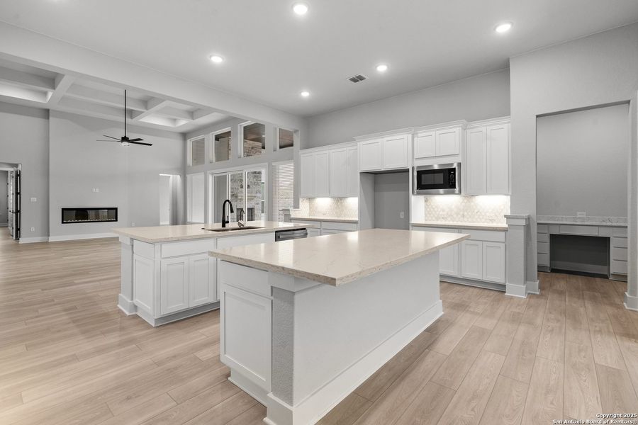 Furnished interior view inside a new home in Potranco Oaks, Castroville (Image 7). Furnished interior view inside a new home in Potranco Oaks, Castroville (Image 7).