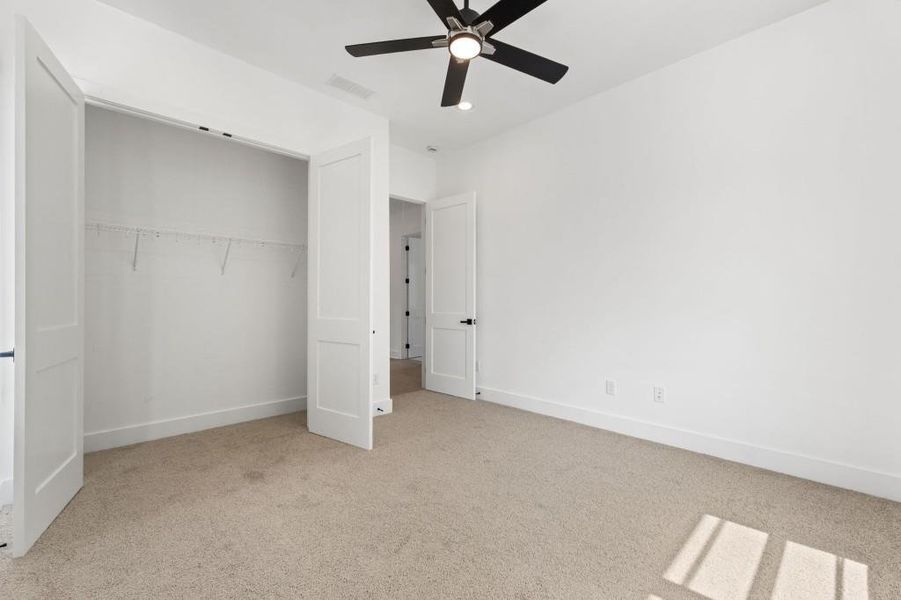 Spacious, unfurnished interior of a new home in , Roswell (Image 18).