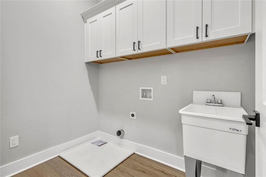 Image 38 of a home in .