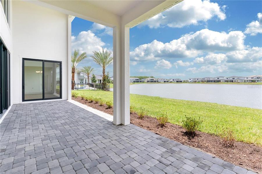 Spacious, unfurnished interior of a new home in , Orlando (Image 18).