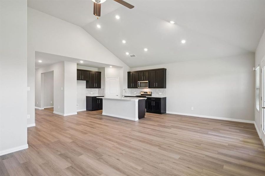 Photo is not of the actual home, but is an inspirational photo of builder’s model home and may depict options, furnishings, and/or decorator features that are not included. Photo is not of the actual home, but is an inspirational photo of builder’s model home and may depict options, furnishings, and/or decorator features that are not included.