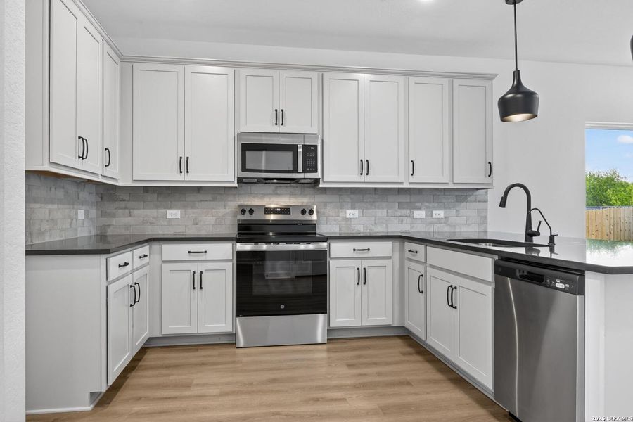 Furnished interior view inside a new home in Saddlebrook Ranch, Schertz (Image 6).