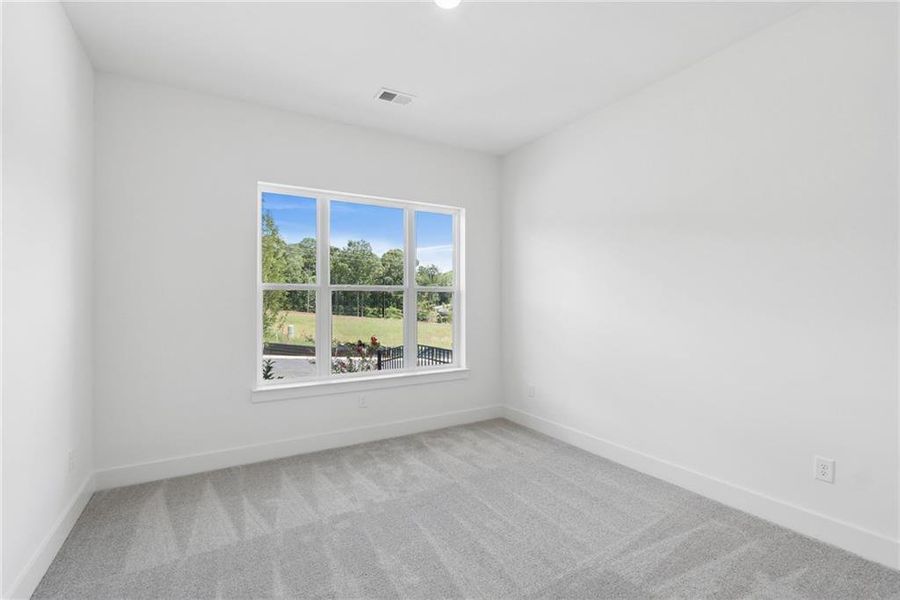 Spacious, unfurnished interior of a new home in , Gainesville (Image 16).