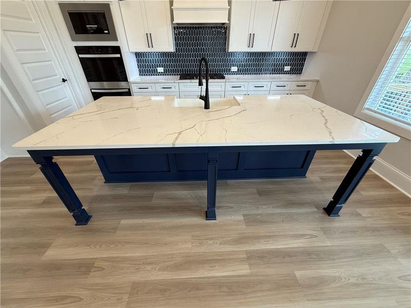 Furnished interior view inside a new home in , Jefferson (Image 33).