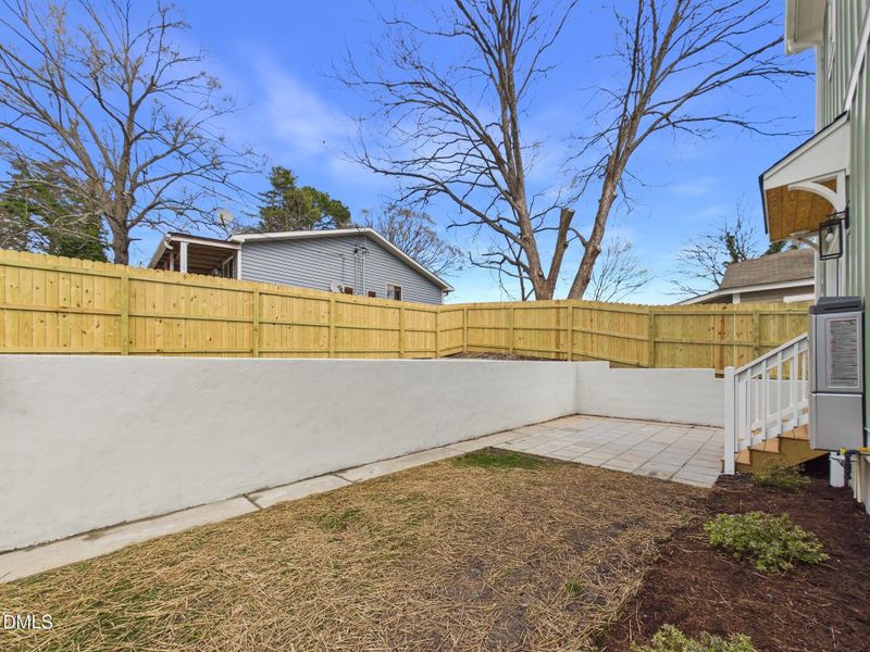 CAM01608G0-PR0128-STILL012