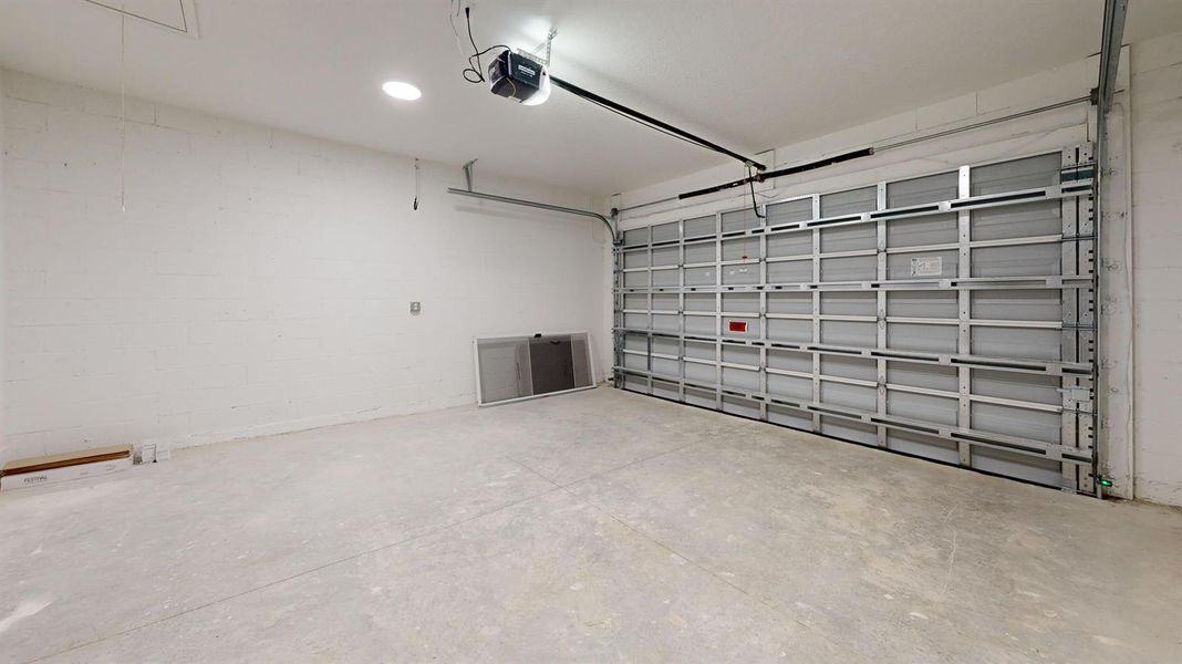 8050-97th-Ct-Vero-Beach-FL-32967-Garage 8050-97th-Ct-Vero-Beach-FL-32967-Garage