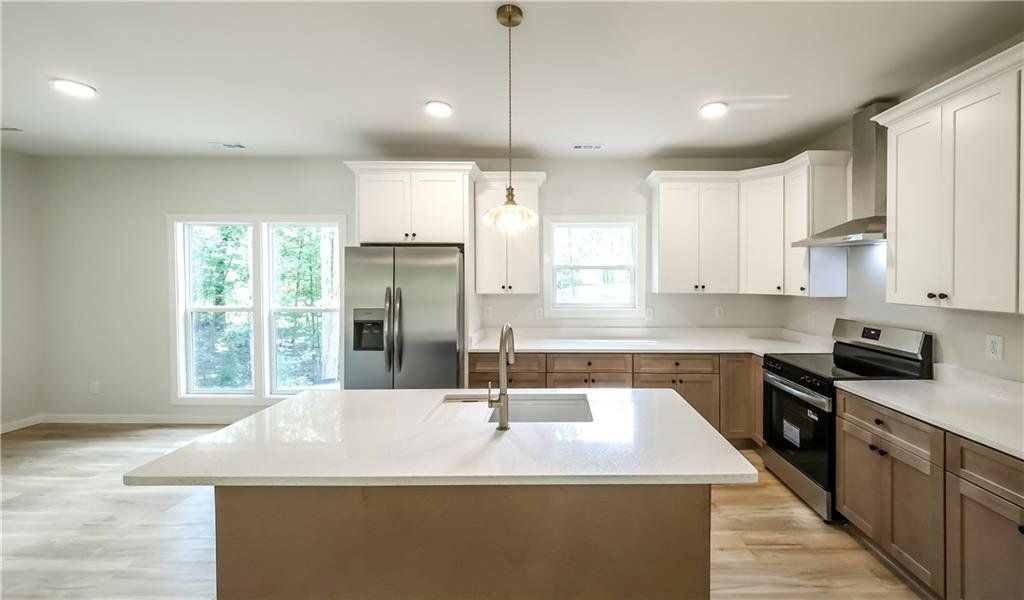 Furnished interior view inside a new home in , Carrollton (Image 7).