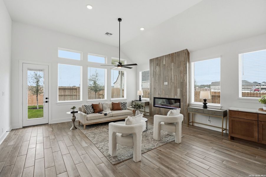 Furnished interior view inside a new home in Prominence Urban, San Antonio (Image 12). Furnished interior view inside a new home in Prominence Urban, San Antonio (Image 12).