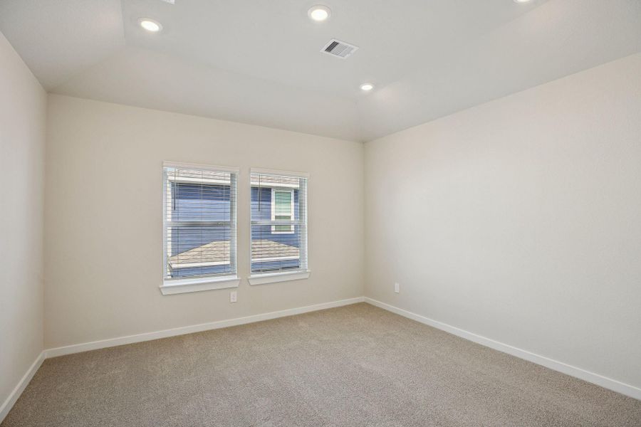 Spacious, unfurnished interior of a new home in Kemah Crossing - City Series, Kemah (Image 25). Spacious, unfurnished interior of a new home in Kemah Crossing - City Series, Kemah (Image 25).