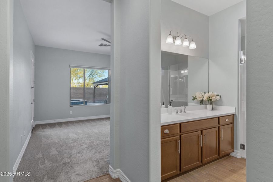 5211 S Del Rancho-35