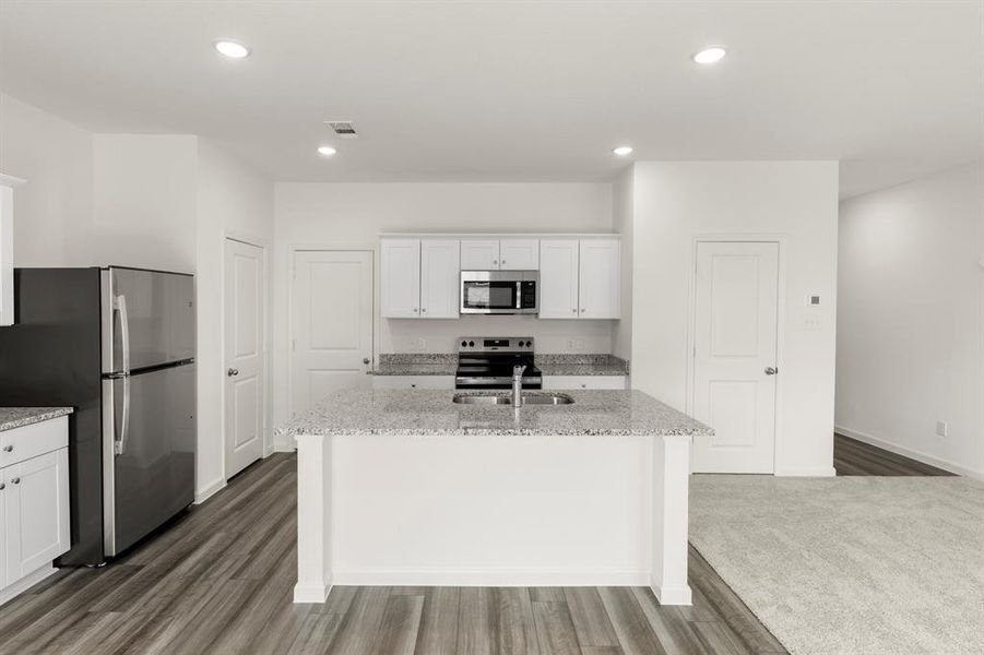 07. 14152 Donahue - Kitchen