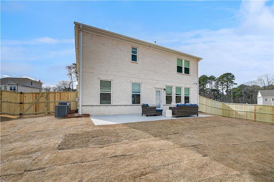 Exterior details and patio area of a home in Burchwood, Stockbridge (Image 3).