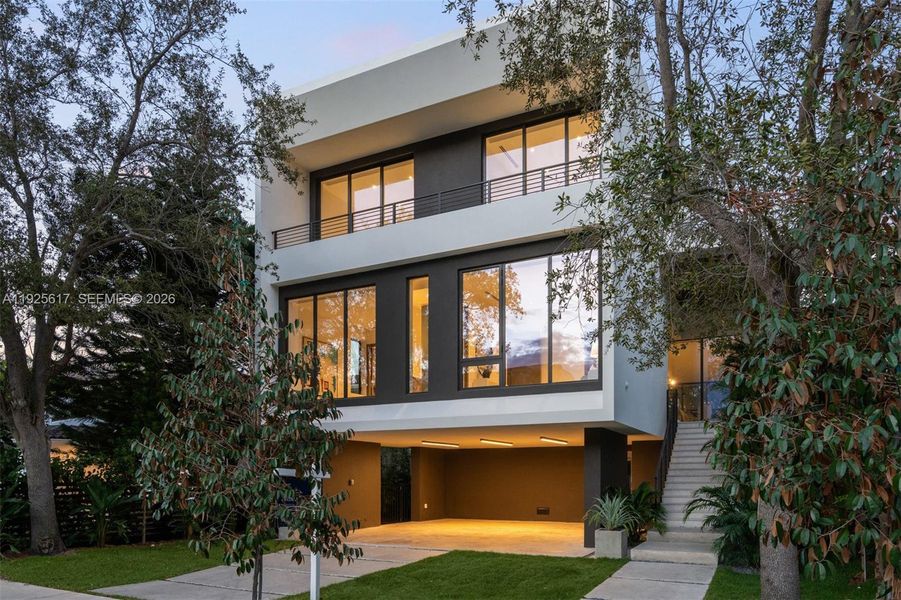 Image 50 of a home in .