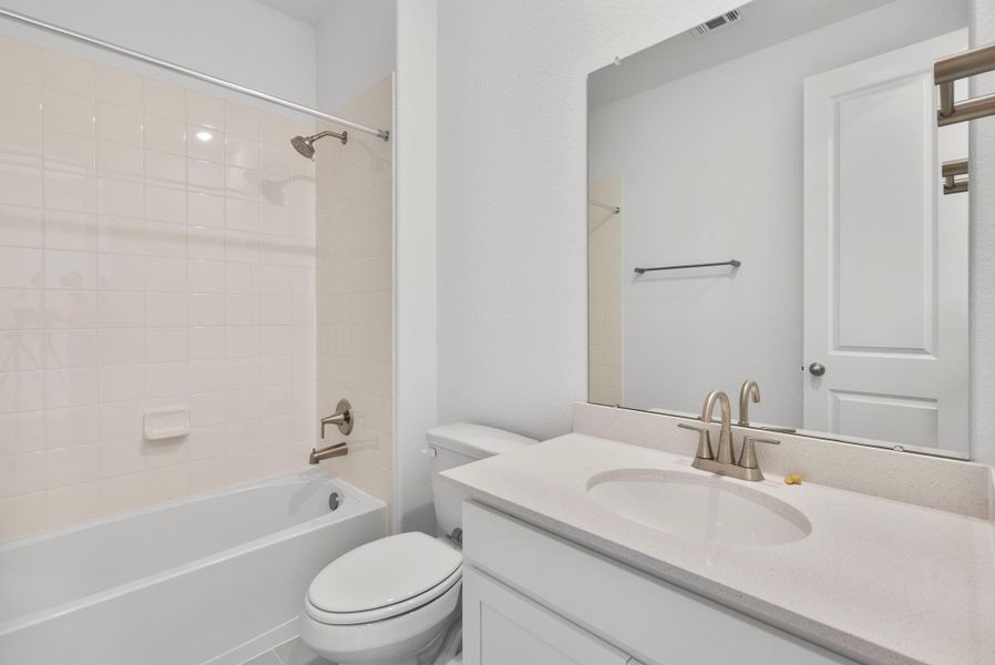 : Sample product photo. Actual exterior and interior selections may vary by homesite. Photo may be virtually staged