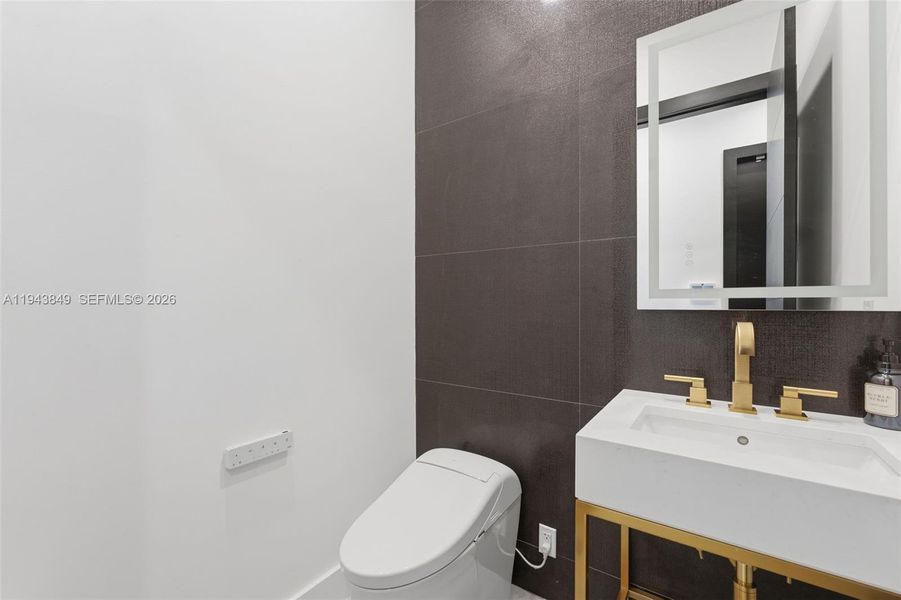 Furnished interior view inside a new home in , Wilton Manors (Image 16).