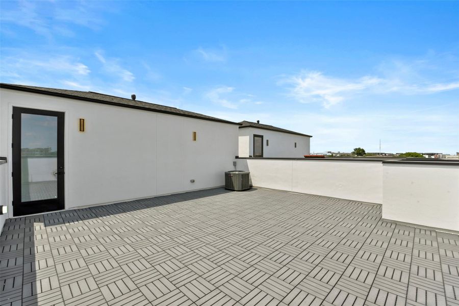 Exterior details and patio area of a home in , Houston (Image 25). Exterior details and patio area of a home in , Houston (Image 25).