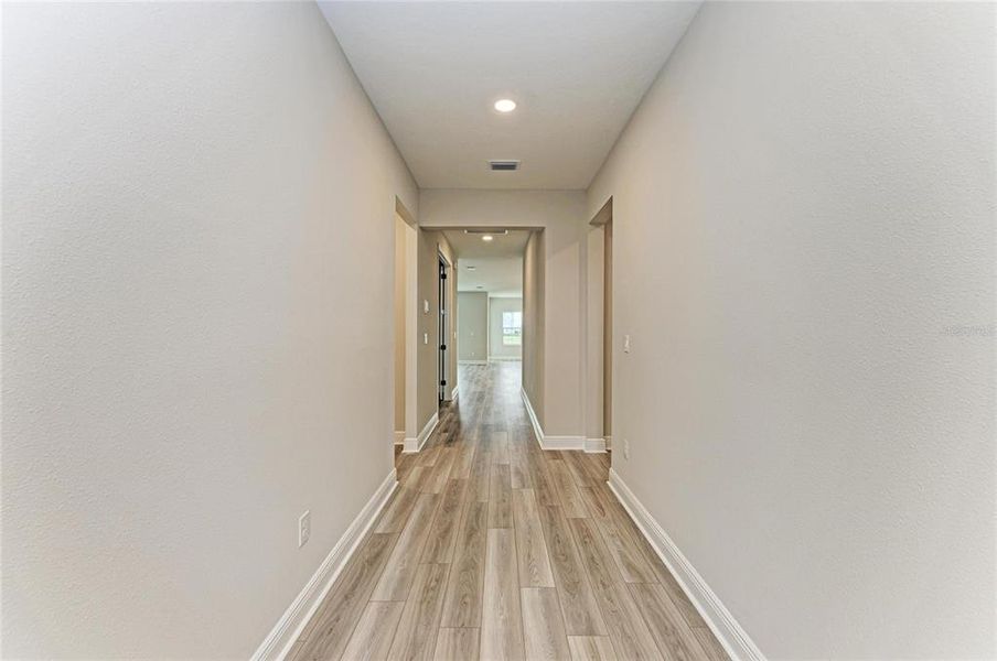 Spacious, unfurnished interior of a new home in Star Farms at Lakewood Ranch, Lakewood Ranch (Image 17).