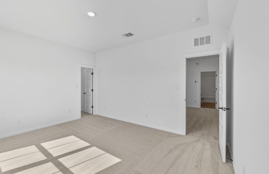 Spacious, unfurnished interior of a new home in Bluffview Reserve, Leander (Image 18). Spacious, unfurnished interior of a new home in Bluffview Reserve, Leander (Image 18).