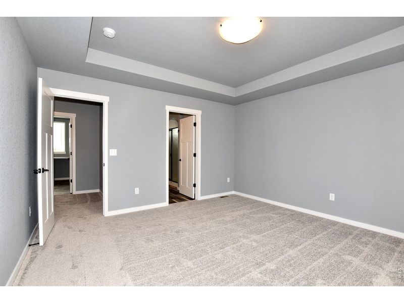Spacious, unfurnished interior of a new home in , Johnstown (Image 26).