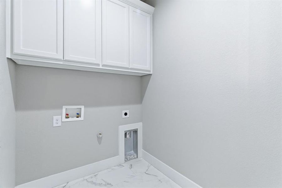 Spacious, unfurnished interior of a new home in , Bridgeport (Image 22).