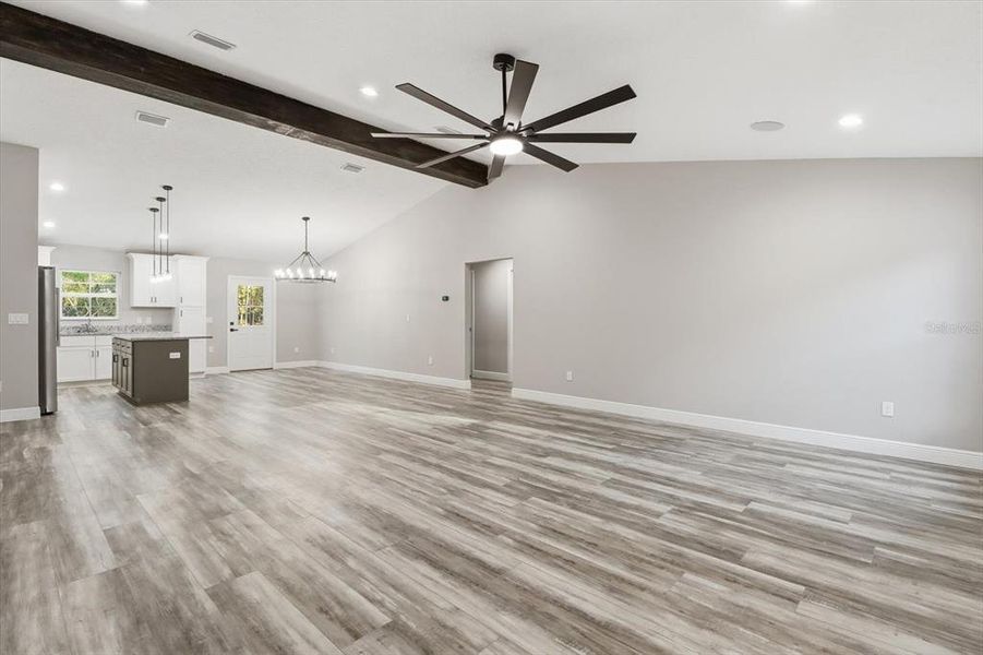 Spacious, unfurnished interior of a new home in , Citrus Springs (Image 15).