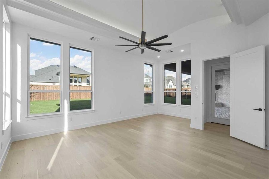 Spacious, unfurnished interior of a new home in Star Trail, Prosper (Image 13).