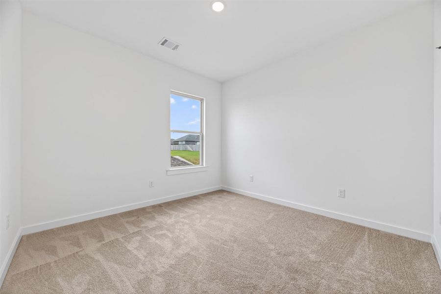 Spacious, unfurnished interior of a new home in Mostyn Springs, Magnolia (Image 37).